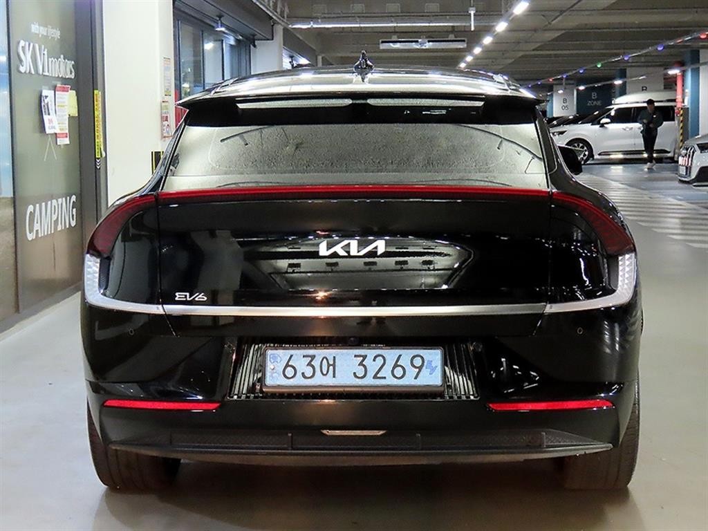 기아 EV6 롱레인지 어스 이미지 5