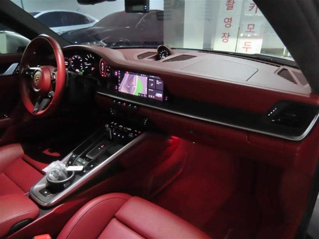 포르쉐 911 911(992) 카레라 4S 이미지 16