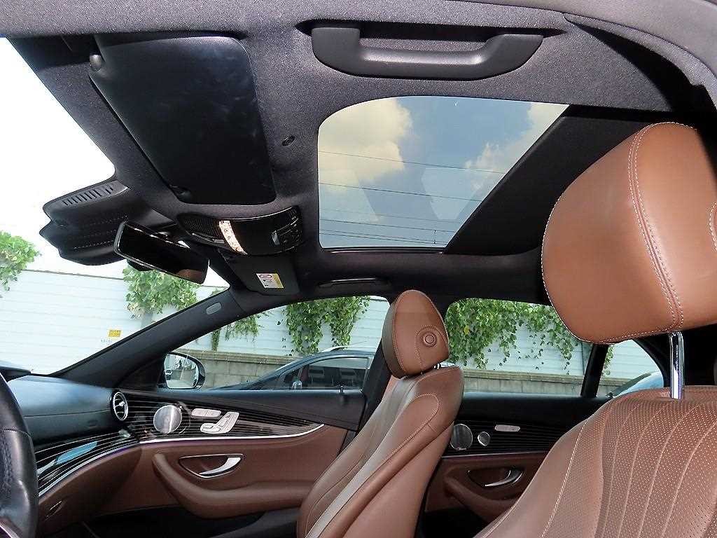 벤츠 E 클래스 E-클래스 W213 E450 4MATIC 익스클루시브 이미지 16