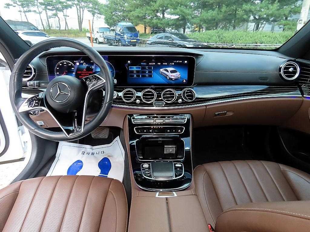 벤츠 E 클래스 E-클래스 W213 E450 4MATIC 익스클루시브 이미지 7