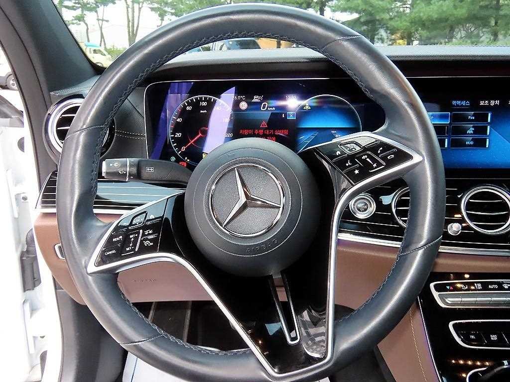 벤츠 E 클래스 E-클래스 W213 E450 4MATIC 익스클루시브 이미지 8