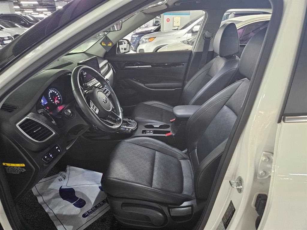 기아 셀토스 가솔린 1.6 터보 2WD 프레스티지 이미지 9