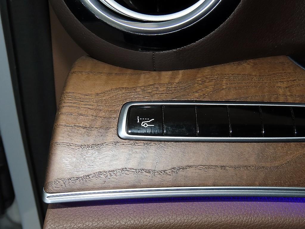 벤츠 E 클래스 E-클래스 W213 E220d 익스클루시브 이미지 15