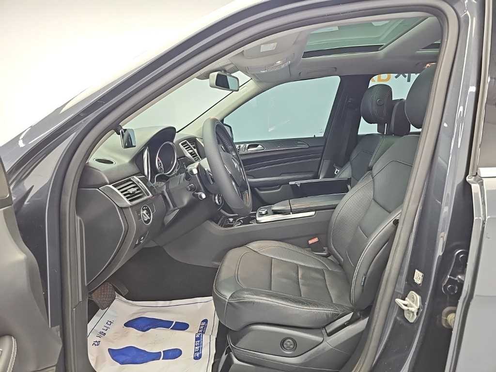 벤츠 M 클래스 뉴 M클래스 W166 ML350 블루텍 4매틱 이미지 11