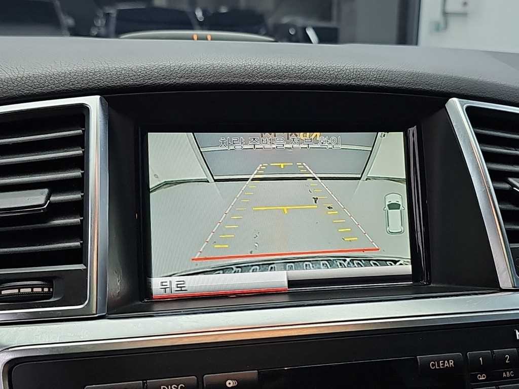 벤츠 M 클래스 뉴 M클래스 W166 ML350 블루텍 4매틱 이미지 17