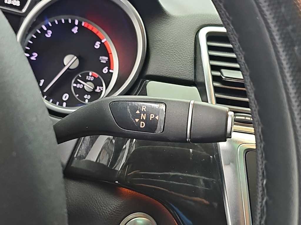 벤츠 M 클래스 뉴 M클래스 W166 ML350 블루텍 4매틱 이미지 8