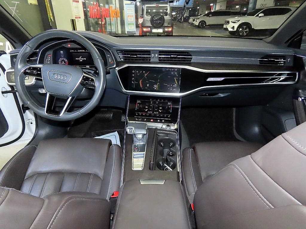 아우디 A7 A7 (4K) 55 TFSI 콰트로 프리미엄 이미지 10