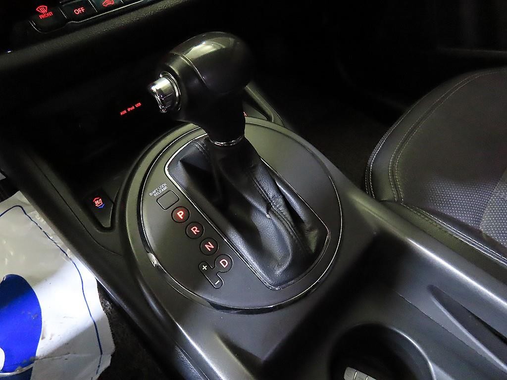 기아 스포티지 스포티지 R 2WD TLX 최고급형 이미지 12