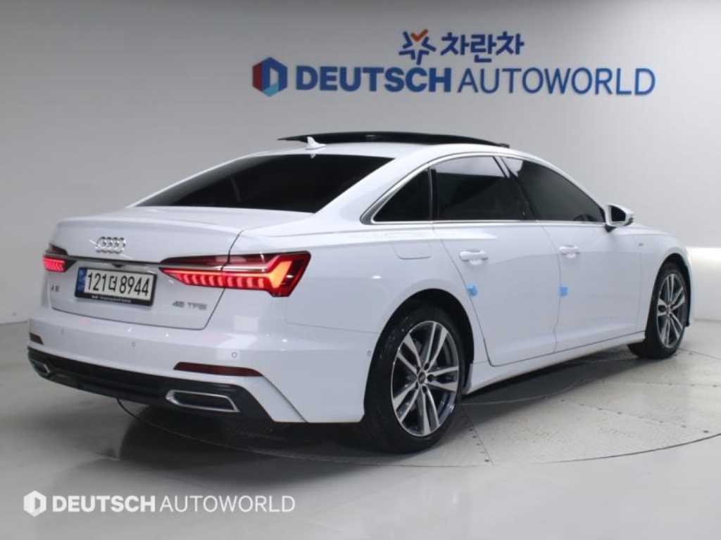 아우디 A6 A6 (C8) 45 TFSI 프리미엄 이미지 3