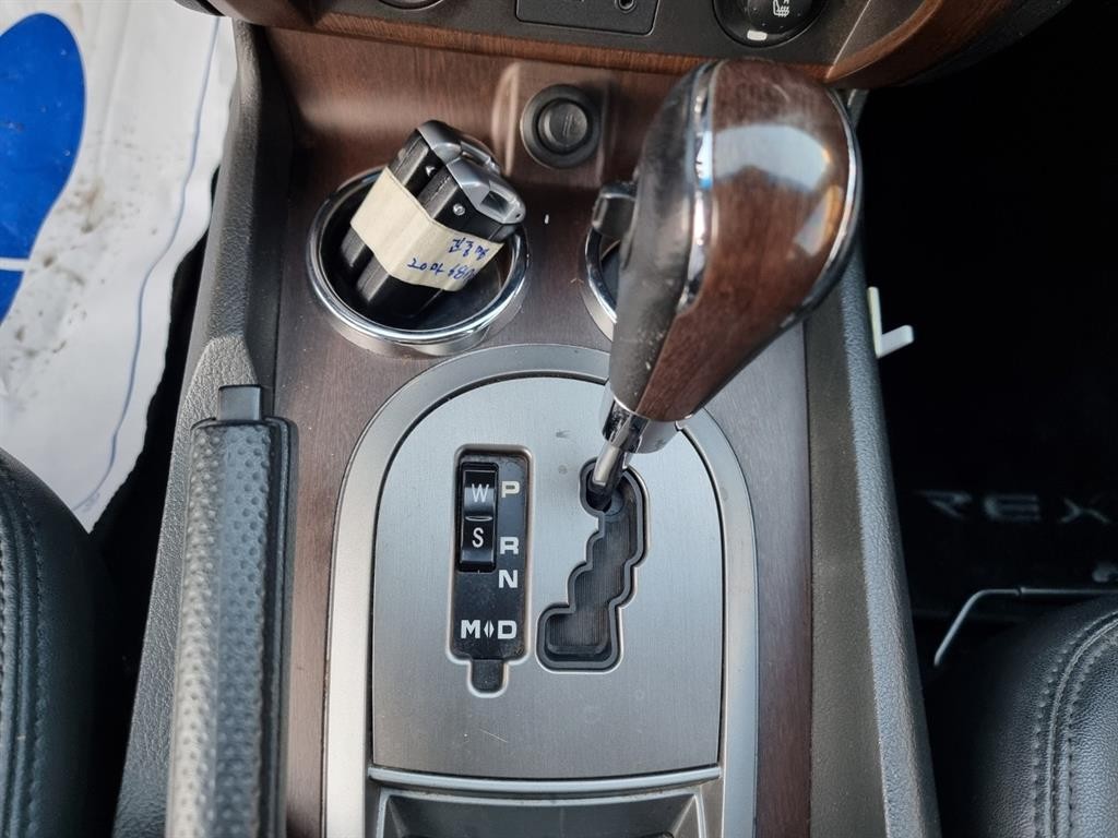 KG모빌리티(쌍용) 렉스턴 렉스턴W 2.0  4WD RX7 럭셔리 이미지 7