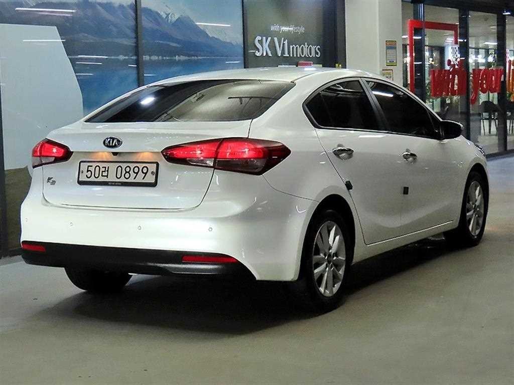 기아 K3 더뉴 K3 1.6 GDI 디럭스 이미지 4