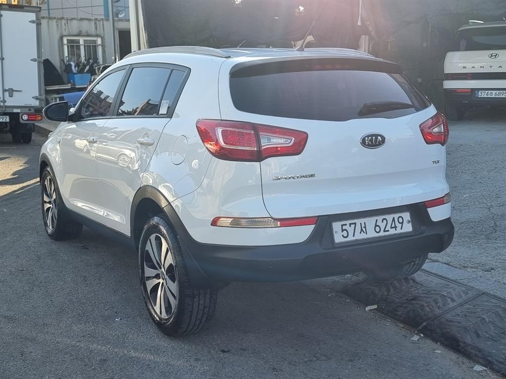 기아 스포티지 스포티지 R 2WD TLX 고급형 이미지 3