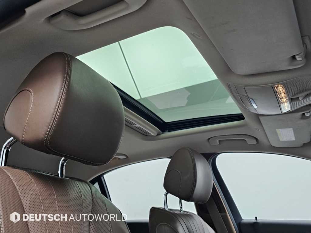 벤츠 E 클래스 E-클래스 W213 E300e 4MATIC 익스클루시브 이미지 18