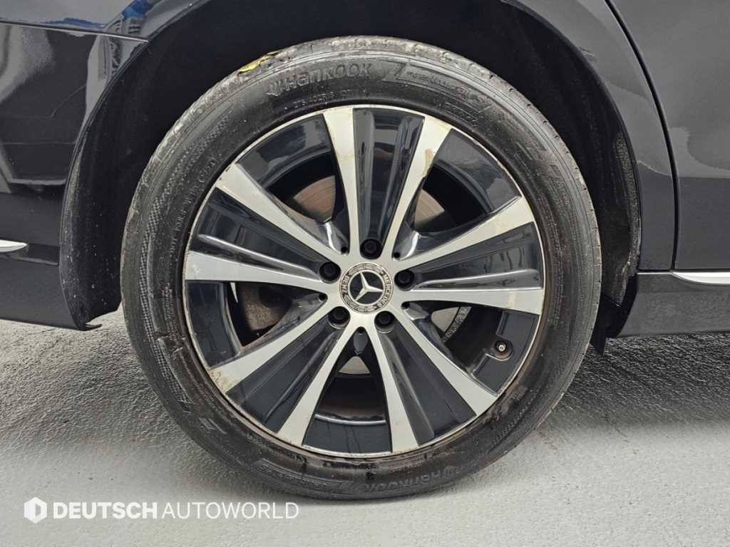 벤츠 E 클래스 E-클래스 W213 E300e 4MATIC 익스클루시브 이미지 5