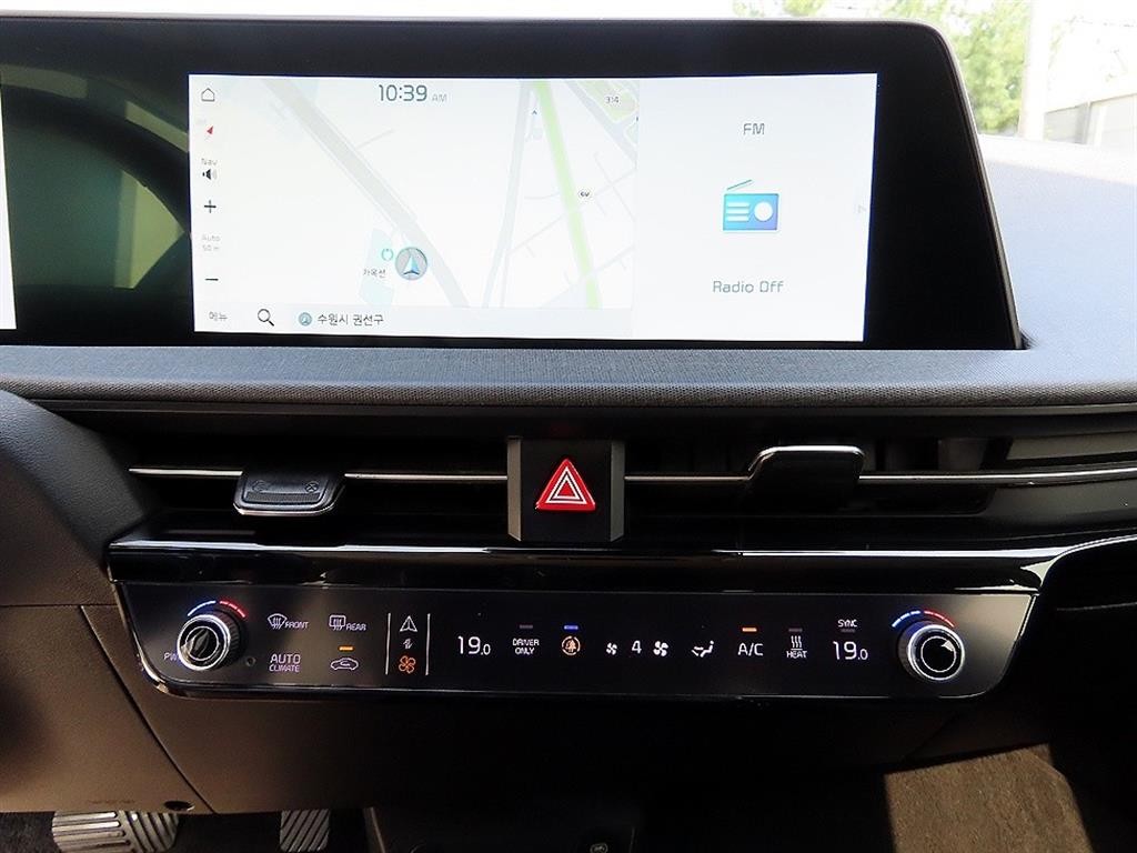 기아 EV6 스탠다드 AWD 에어 이미지 13