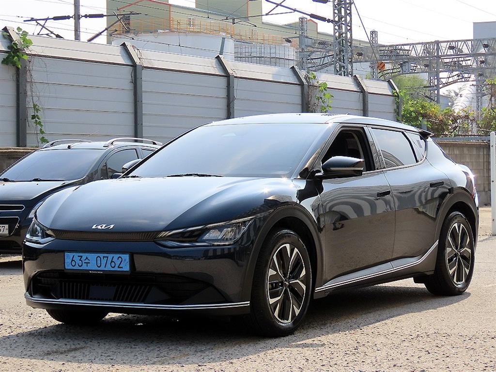기아 EV6 스탠다드 AWD 에어 이미지 2