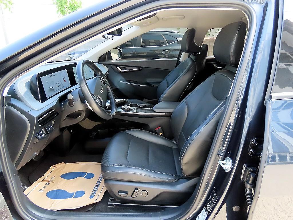 기아 EV6 스탠다드 AWD 에어 이미지 5