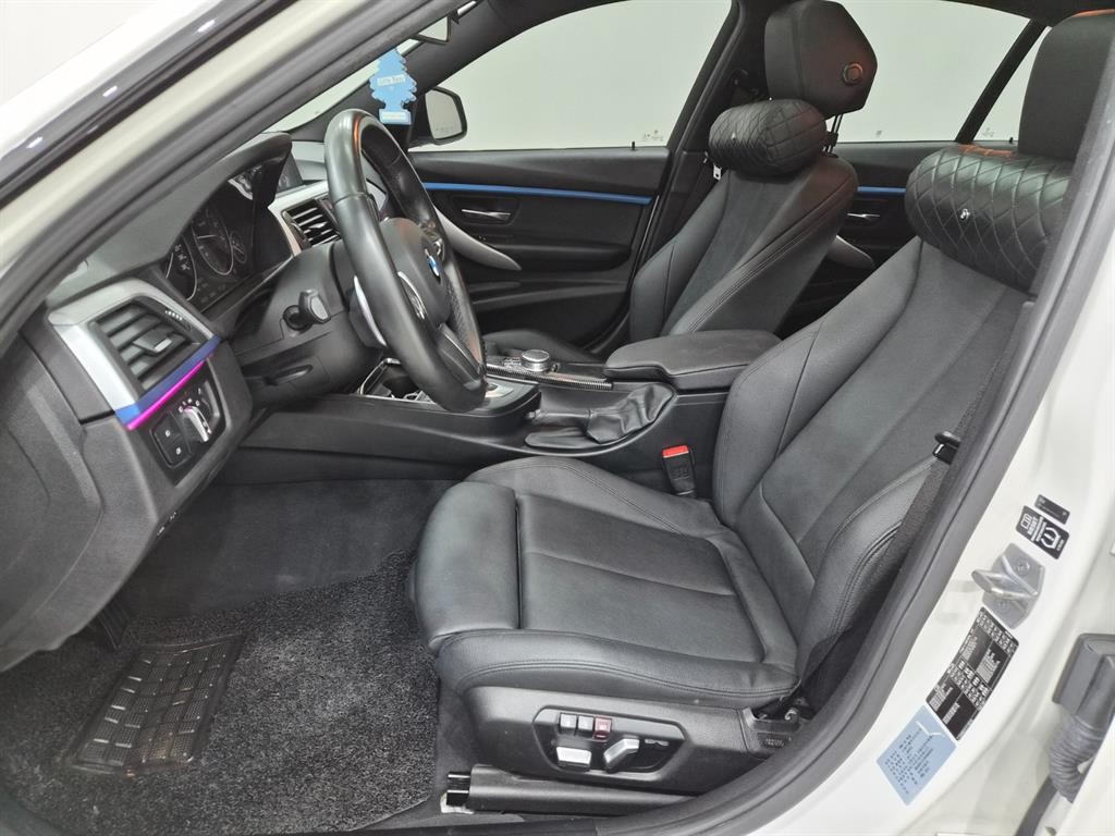 BMW 3시리즈 3시리즈 (F30) 320i M 스포츠 이미지 9