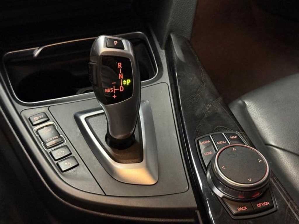 BMW 그란투리스모 3시리즈 GT (F34) GT 320D 럭셔리 이미지 12