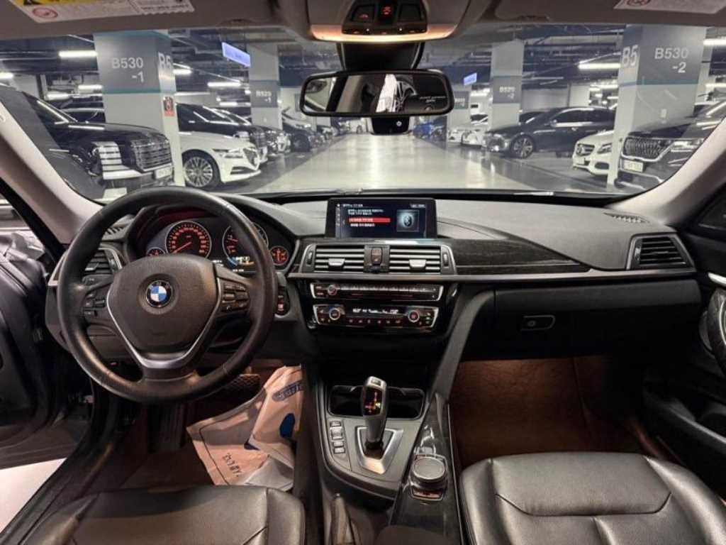 BMW 그란투리스모 3시리즈 GT (F34) GT 320D 럭셔리 이미지 7