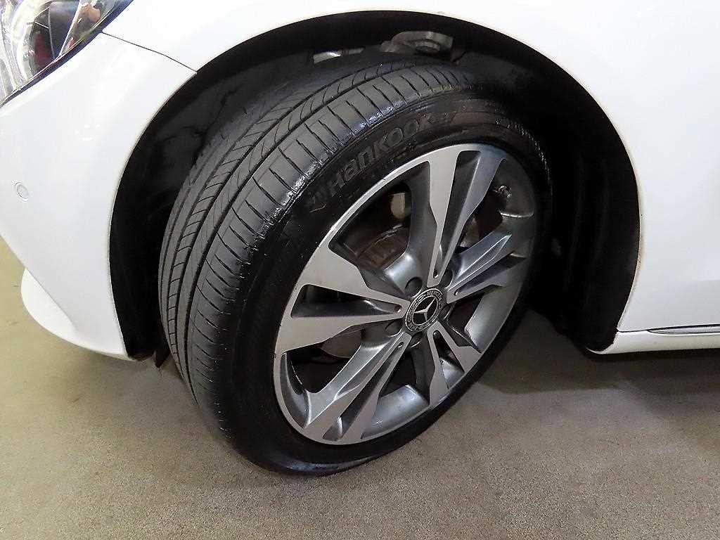 벤츠 C 클래스 C클래스 W205 C220 d 아방가르드 이미지 20