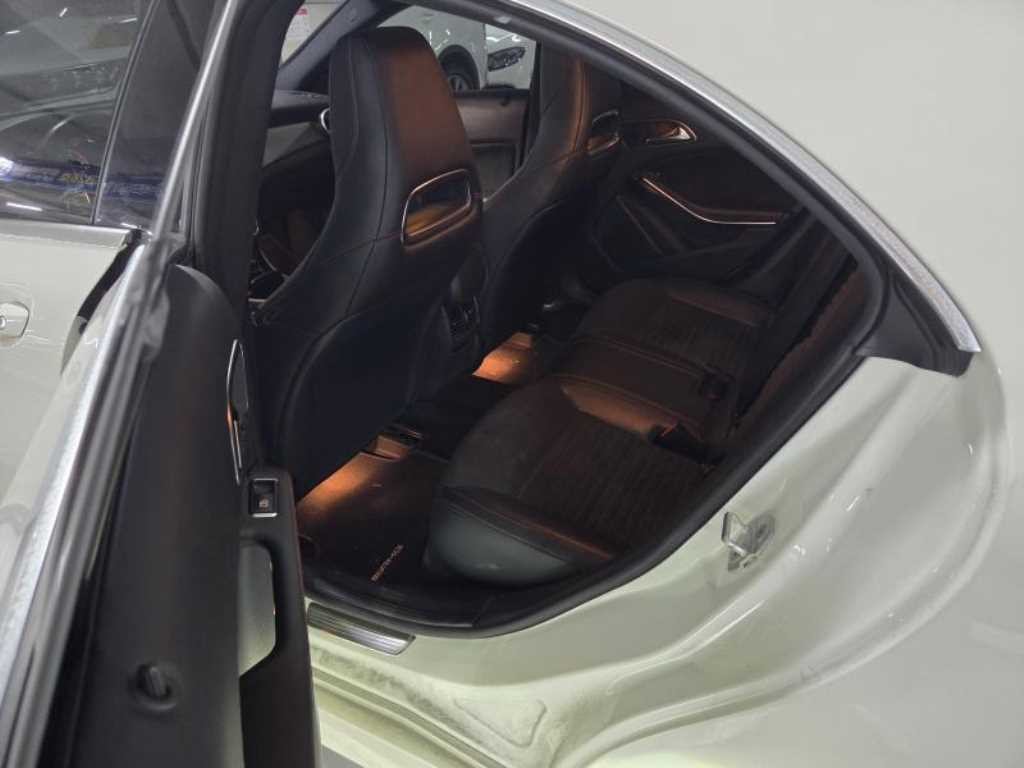 벤츠 CLA 클래스 CLA클래스 CLA 250 4MATIC 이미지 6