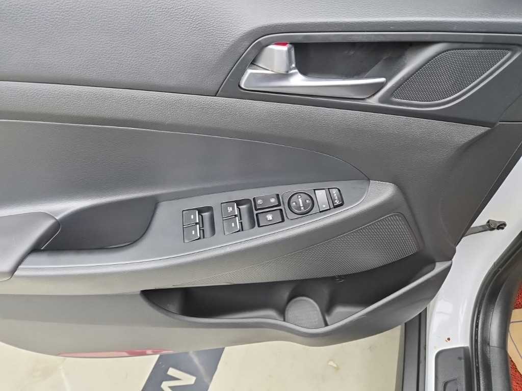 현대 투싼 올뉴투싼 1.6T 2WD 프리미엄 이미지 11