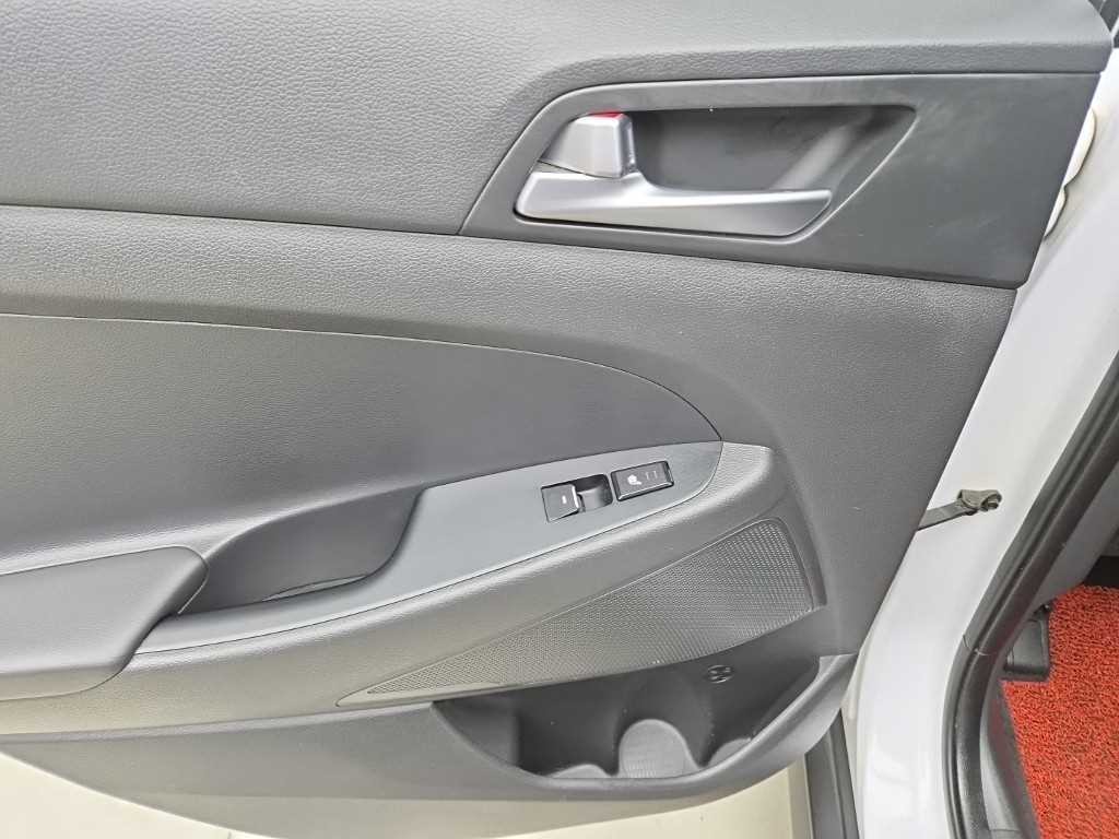 현대 투싼 올뉴투싼 1.6T 2WD 프리미엄 이미지 19