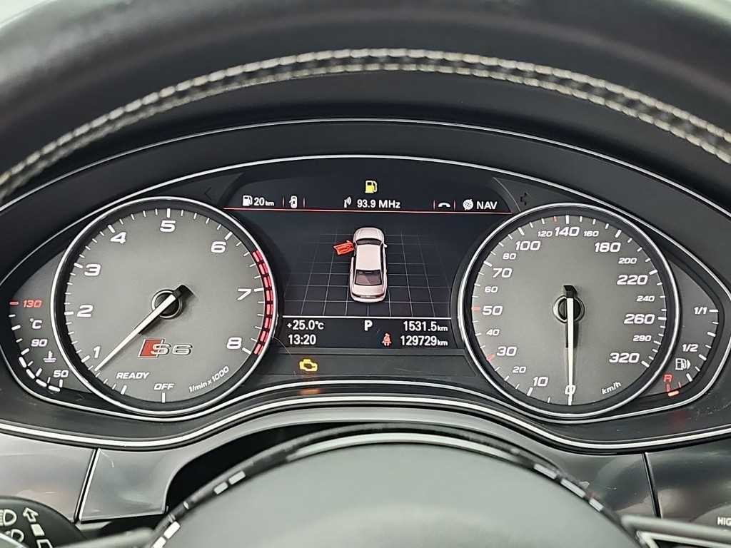 아우디 S6 4.0 TFSI 콰트로 스포츠 디자인 이미지 6