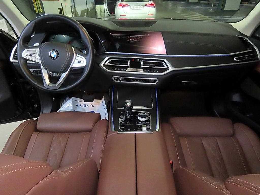 BMW X7 X7 (G07) xDrive 30d 디자인 퓨어 엑셀런스 7인승 이미지 10