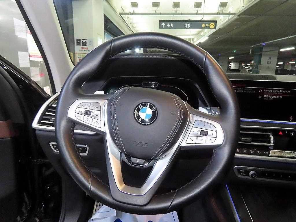 BMW X7 X7 (G07) xDrive 30d 디자인 퓨어 엑셀런스 7인승 이미지 8