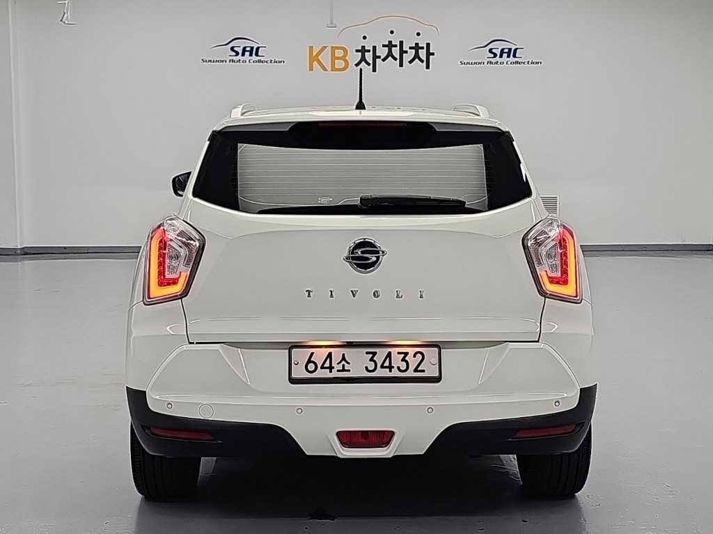 KG모빌리티(쌍용) 티볼리 가솔린 2WD 1.6 LX 최고급형 이미지 3