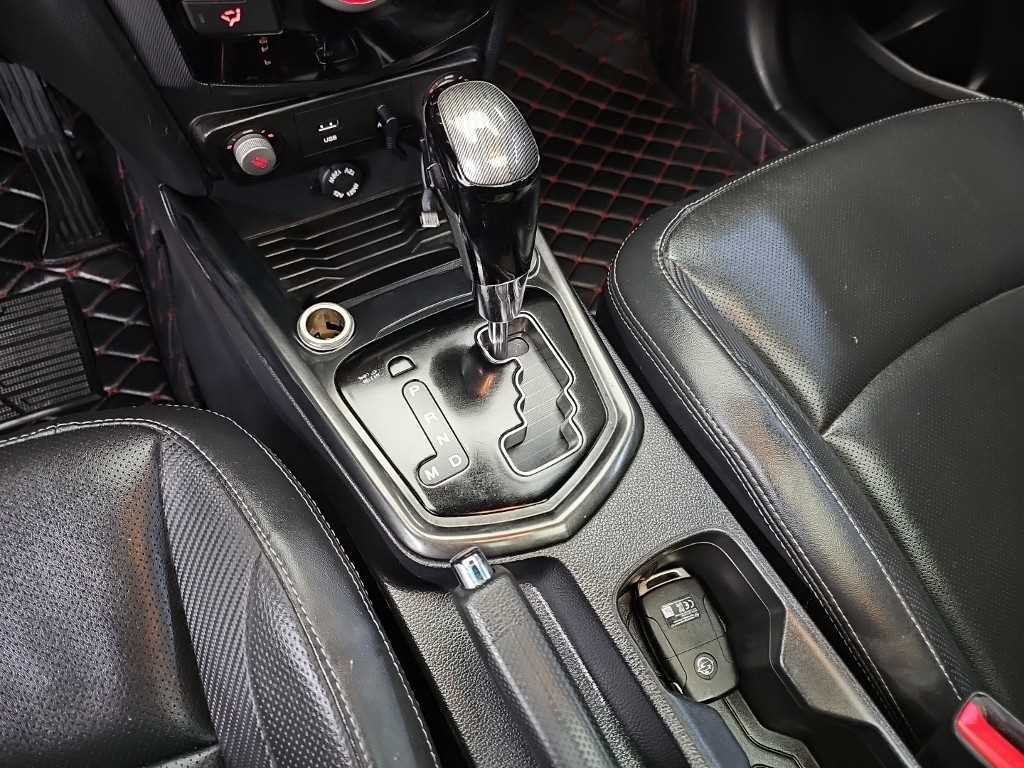 KG모빌리티(쌍용) 티볼리 가솔린 2WD 1.6 LX 최고급형 이미지 8