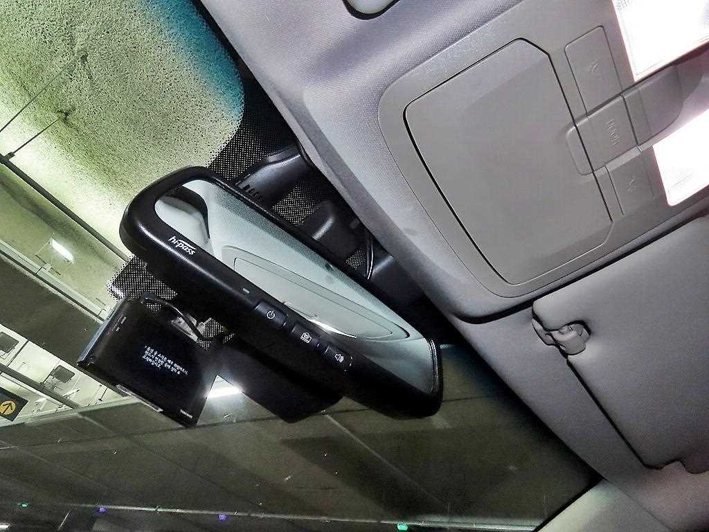 KG모빌리티(쌍용) 코란도 뷰티풀코란도 2WD 가솔린 1.5 C7 이미지 16