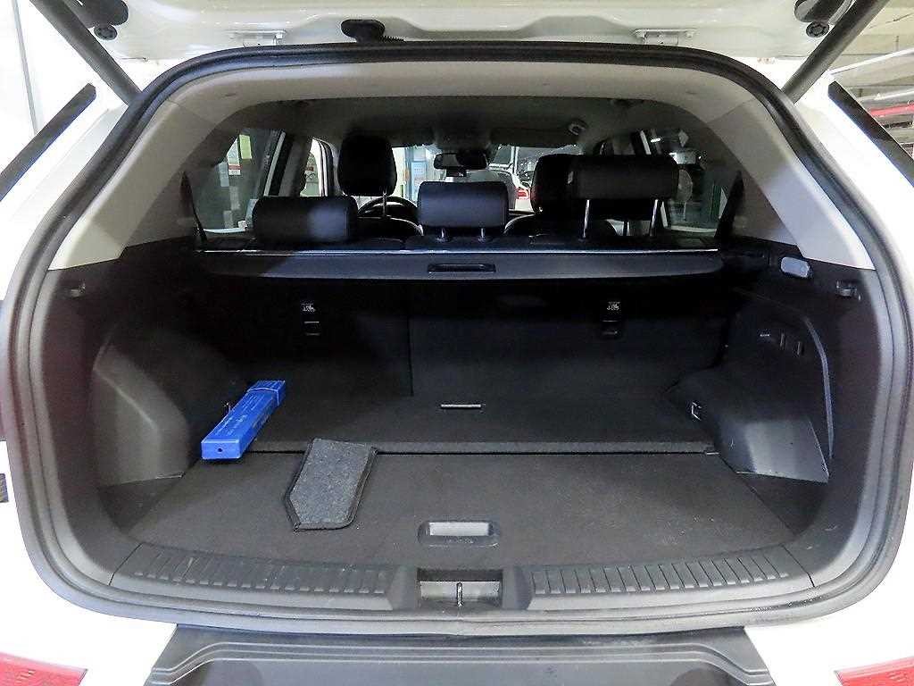 KG모빌리티(쌍용) 코란도 뷰티풀코란도 2WD 가솔린 1.5 C7 이미지 17