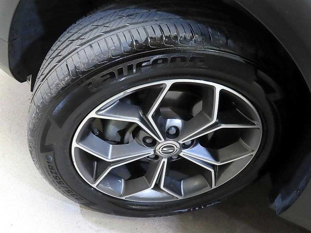 KG모빌리티(쌍용) 코란도 뷰티풀코란도 2WD 가솔린 1.5 C7 이미지 20