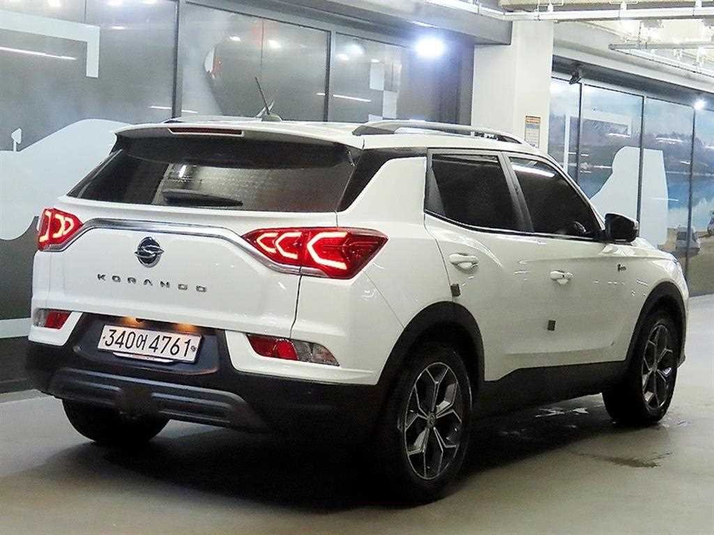 KG모빌리티(쌍용) 코란도 뷰티풀코란도 2WD 가솔린 1.5 C7 이미지 4