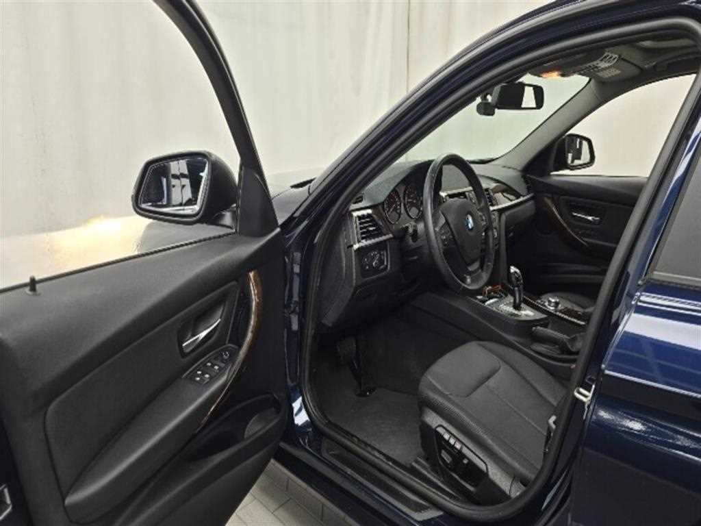 BMW 3시리즈 3시리즈 (F30) 320i 이미지 10