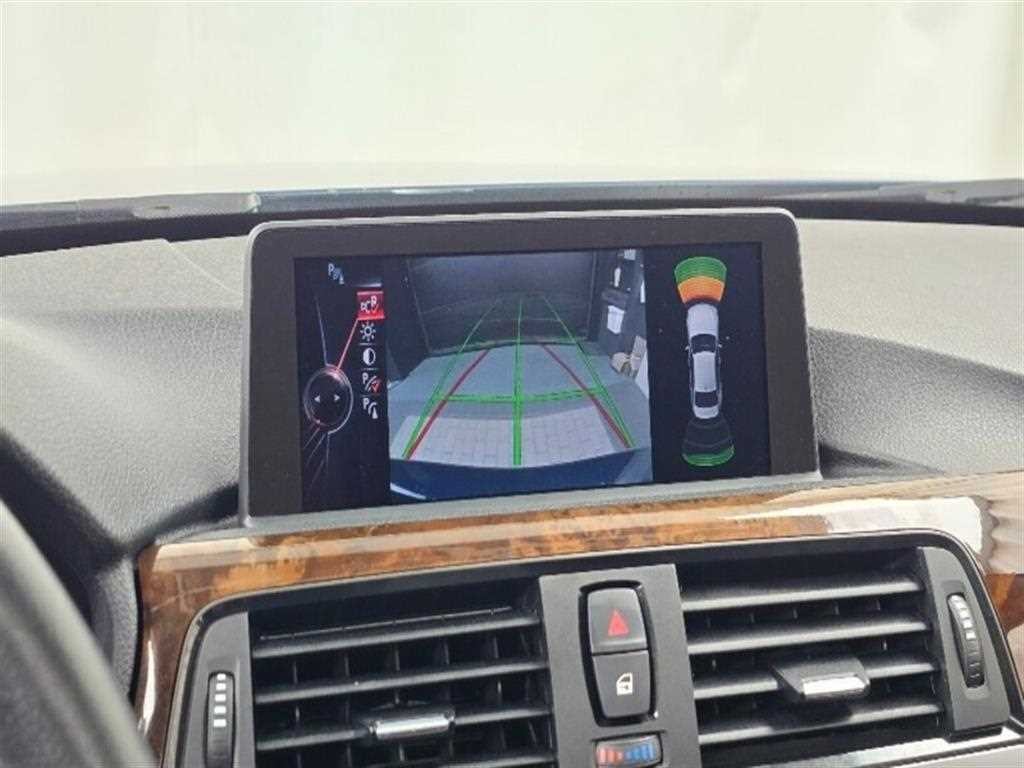 BMW 3시리즈 3시리즈 (F30) 320i 이미지 15