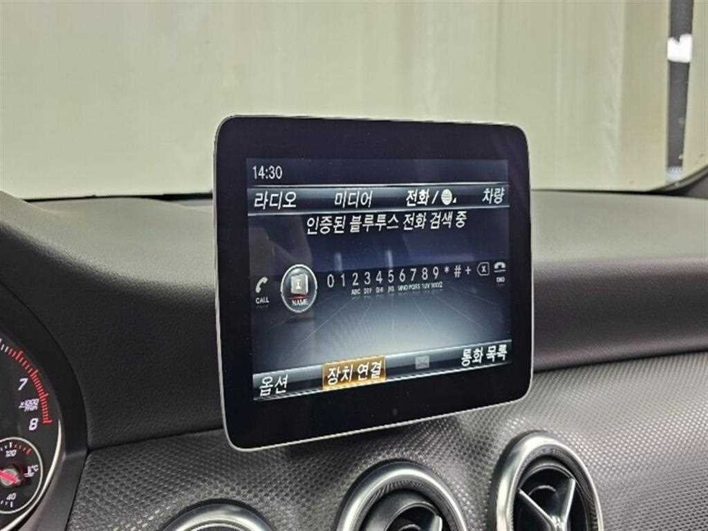 벤츠 A 클래스 A클래스 W176 A200 이미지 19