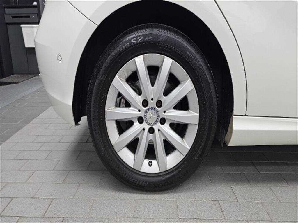 벤츠 A 클래스 A클래스 W176 A200 이미지 5
