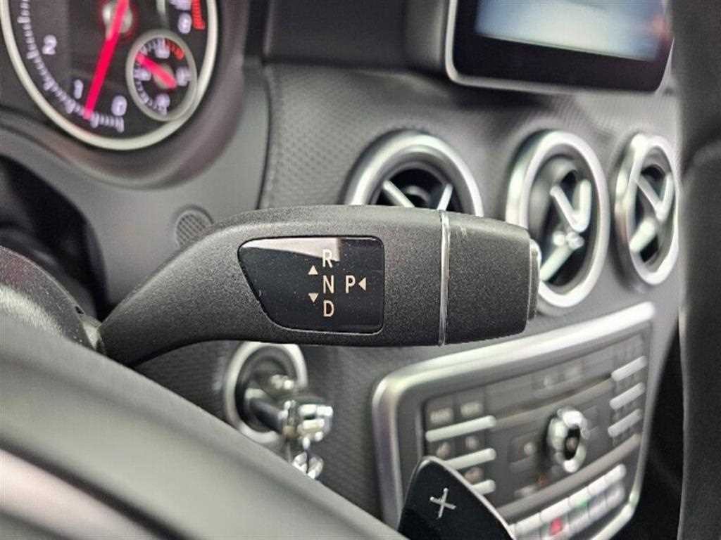 벤츠 A 클래스 A클래스 W176 A200 이미지 9