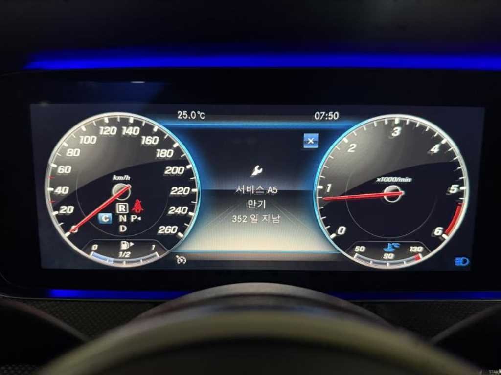 벤츠 CLS 클래스 CLS클래스 C257 CLS 300d AMG Line 이미지 10
