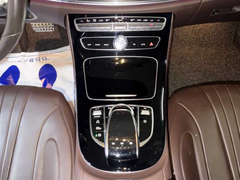 벤츠 CLS 클래스 CLS클래스 C257 CLS 300d AMG Line 이미지 12