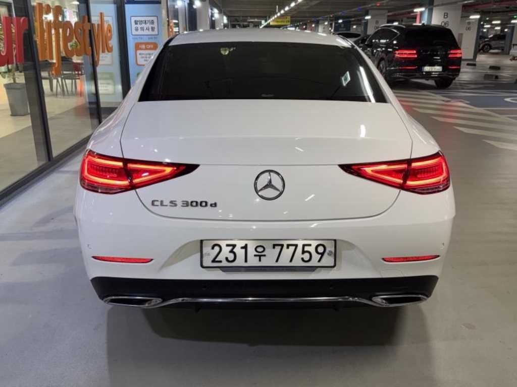 벤츠 CLS 클래스 CLS클래스 C257 CLS 300d AMG Line 이미지 5