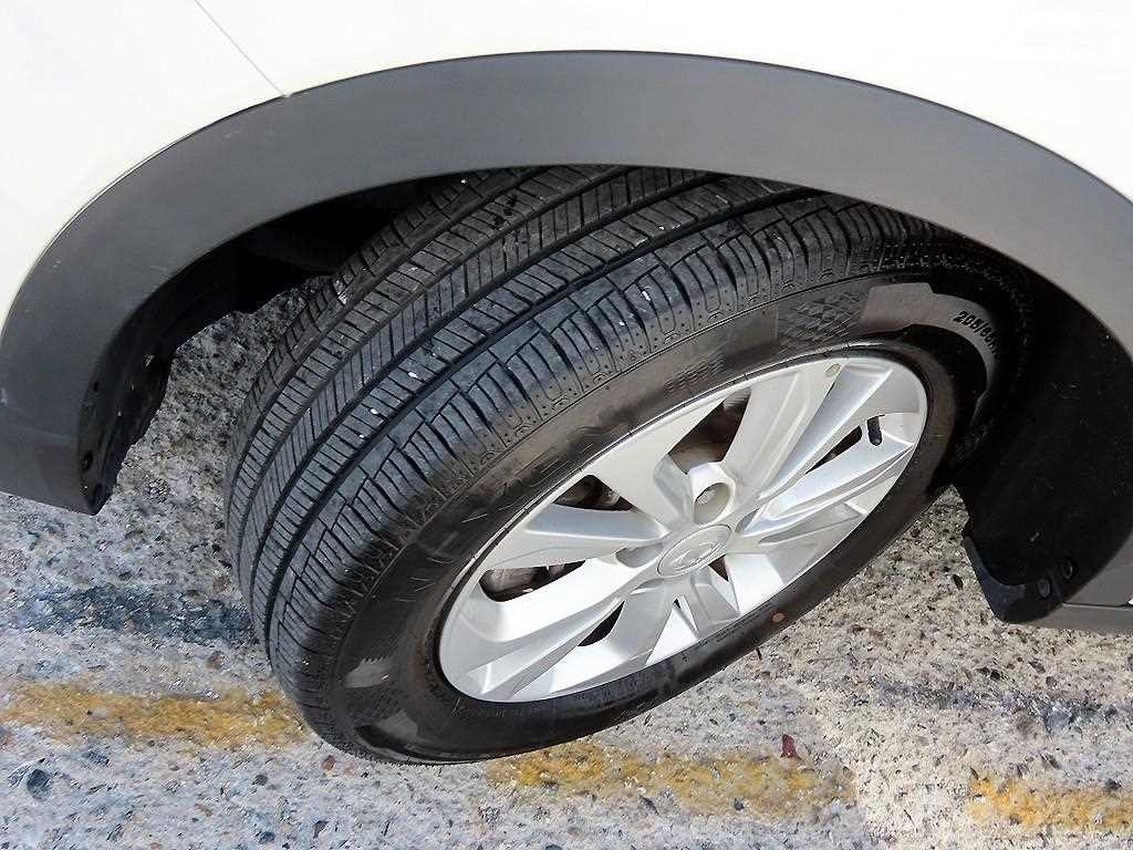 KG모빌리티(쌍용) 티볼리 베리 뉴 티볼리 2WD 가솔린 1.5 V3 이미지 20