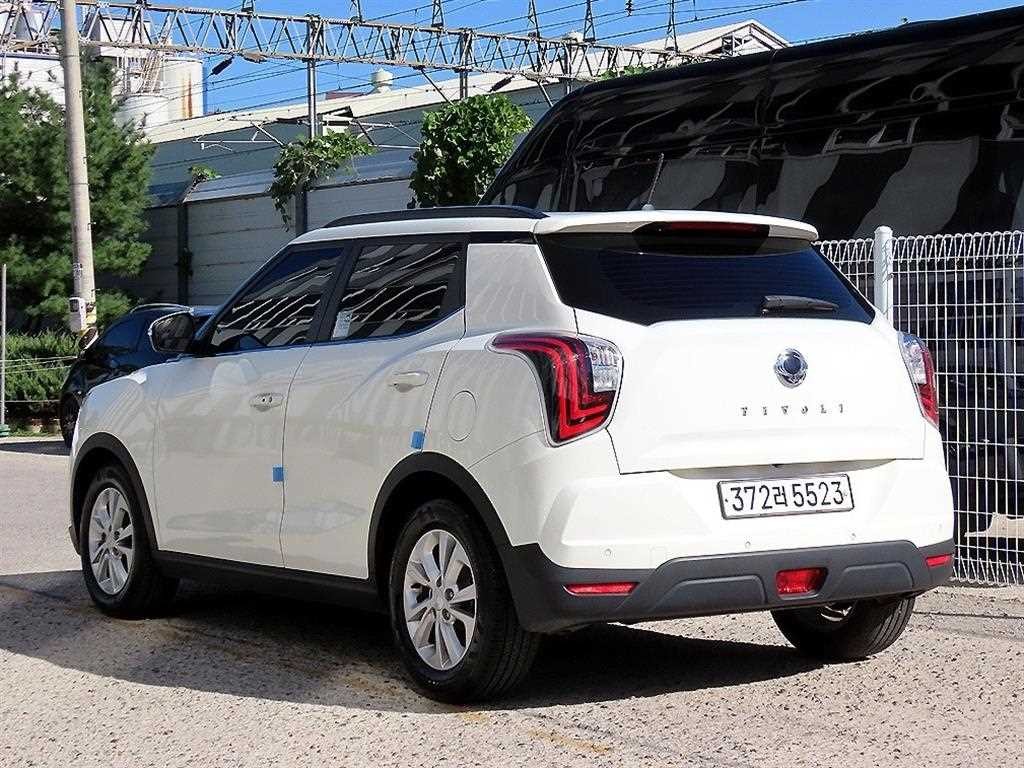 KG모빌리티(쌍용) 티볼리 베리 뉴 티볼리 2WD 가솔린 1.5 V3 이미지 3