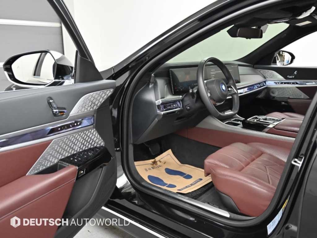 BMW i7 BMW i7 xDrive 60 DPE 이미지 11