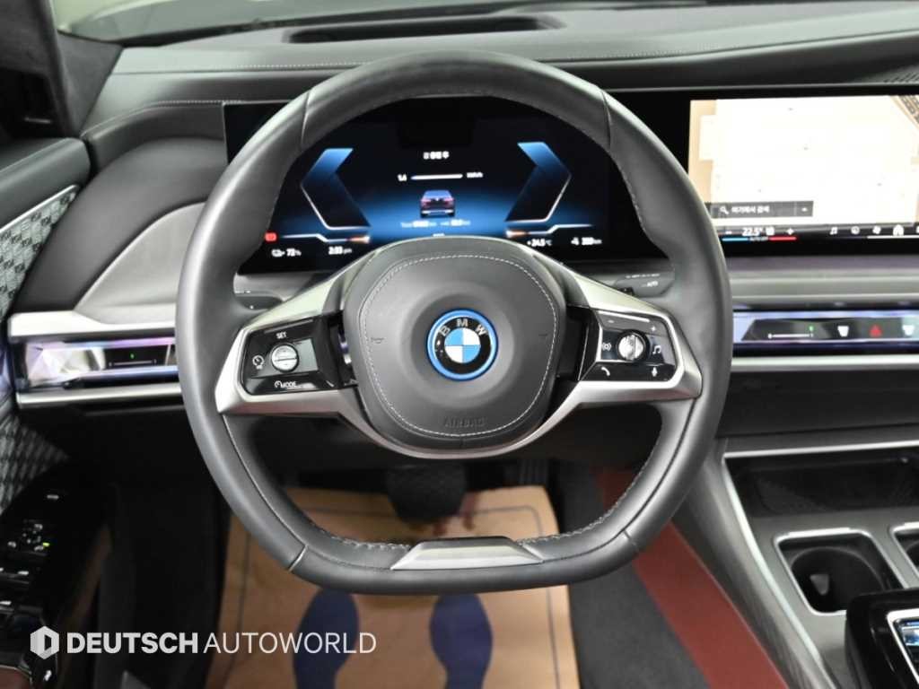 BMW i7 BMW i7 xDrive 60 DPE 이미지 13