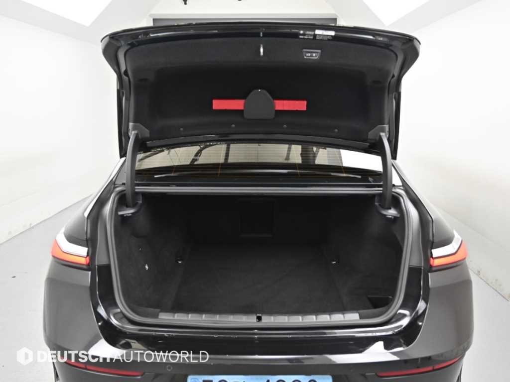 BMW i7 BMW i7 xDrive 60 DPE 이미지 19